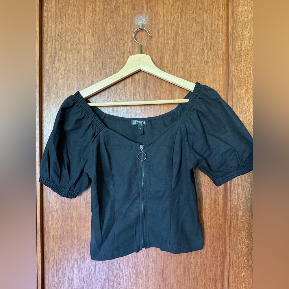 Aqua Black Puff Sleeve Zip-Front Top with Ring Pull